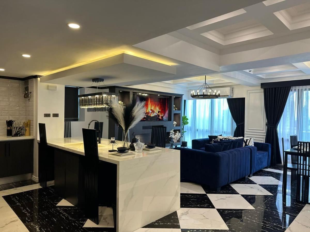 Апартаменти Makati Prime Luxury Маніла Екстер'єр фото