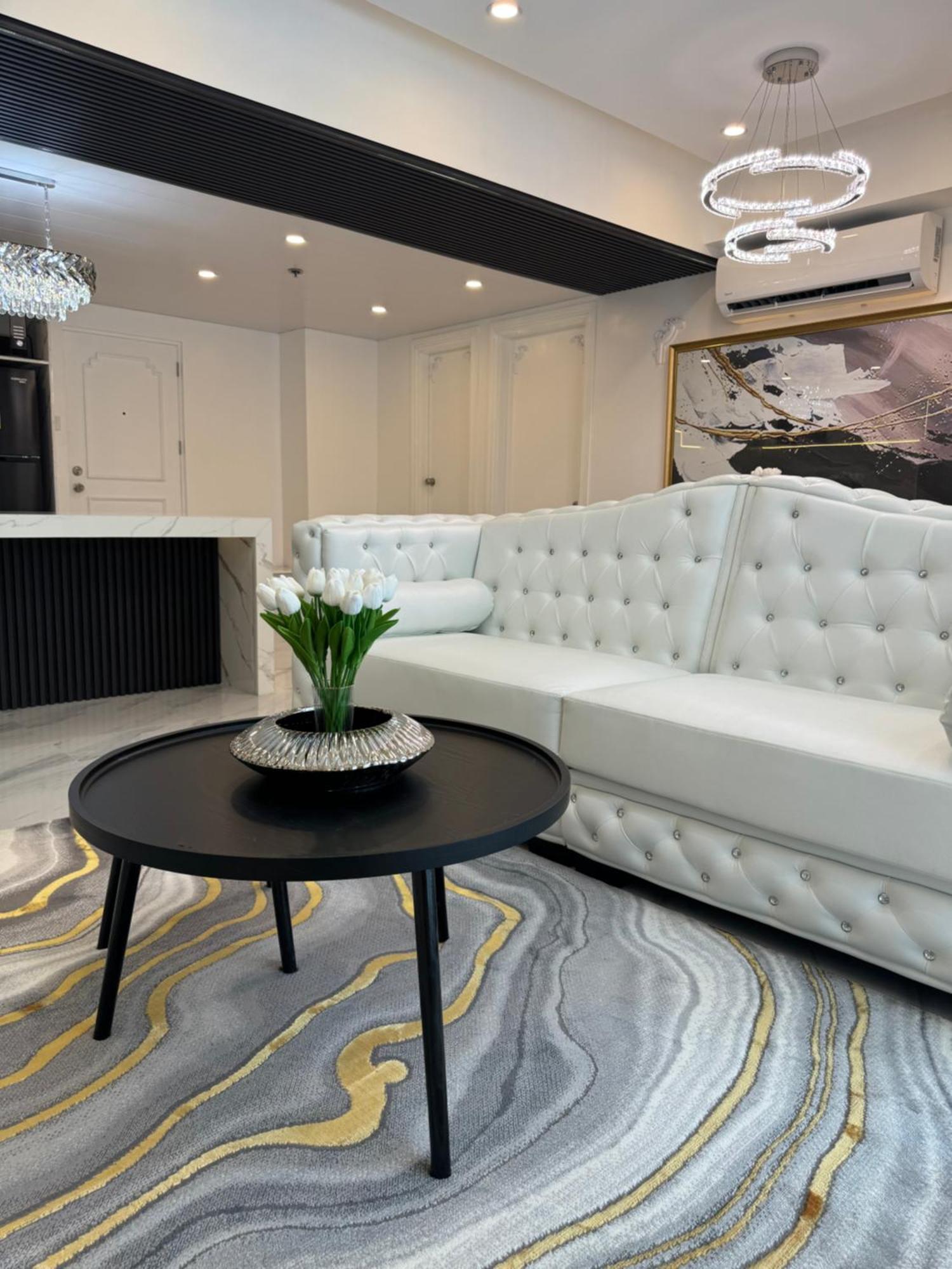 Апартаменти Makati Prime Luxury Маніла Екстер'єр фото