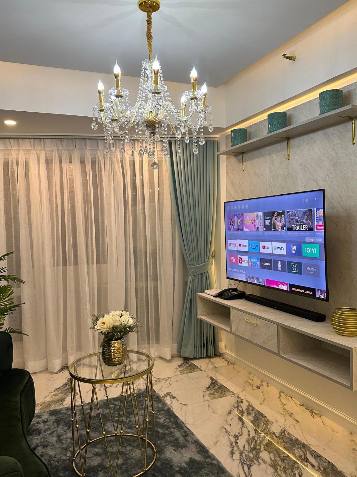 Апартаменти Makati Prime Luxury Маніла Екстер'єр фото